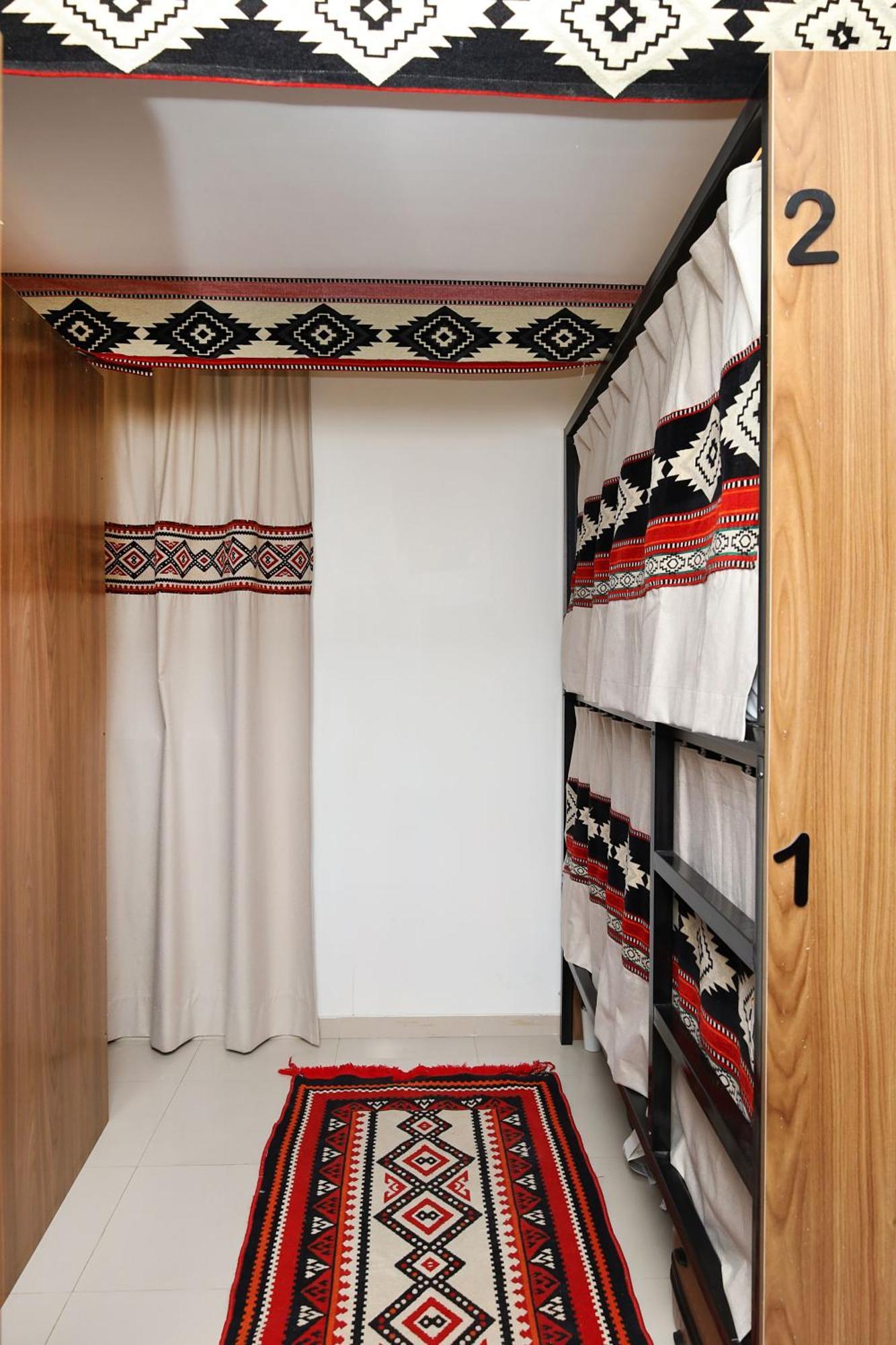Sands Hostel *